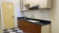 Cho thuê căn hộ tầng 3 tập thể ngõ 36 Lương Đình Của, Đống Đa, 6 Triệu